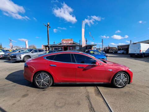 2013 Tesla Model S Performance