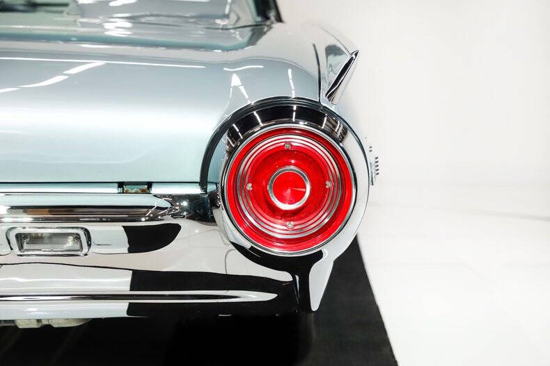 1962 Ford Thunderbird