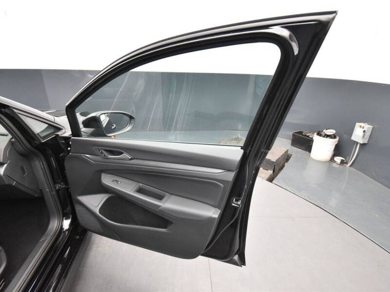 2025 Volkswagen Golf GTI SE