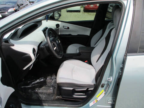 2016 Toyota Prius Two