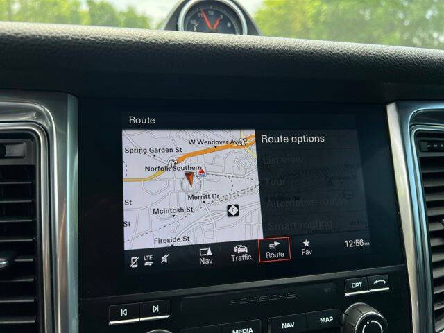 PorscheMacan40