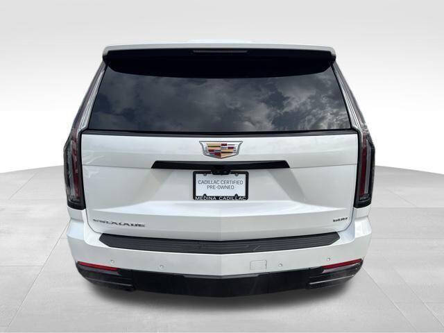 2025 Cadillac Escalade Sport Platinum