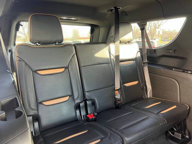 2023 GMC Yukon XL AT4