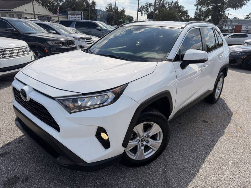 2020 Toyota RAV4 XLE