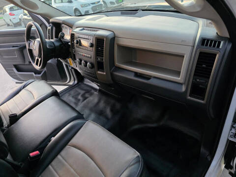 2012 RAM 1500 ST