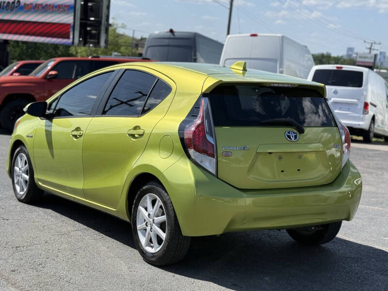 2015 Toyota Prius c Four