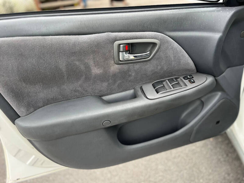 2001 Toyota Camry LE