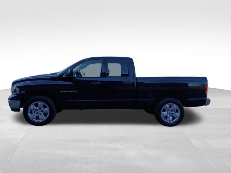 Used 2005 Dodge Ram 1500 Pickup SLT with VIN 1D7HU18D55S285509 for sale in Maysville, KY
