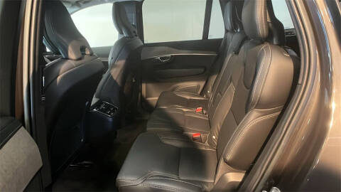 2023 Volvo XC90 B6 Ultimate Bright Theme 7P