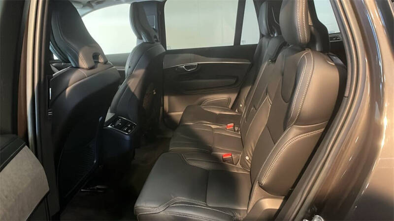 2023 Volvo XC90 B6 Ultimate Bright Theme 7P