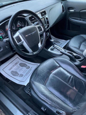 2012 Chrysler 200 Limited