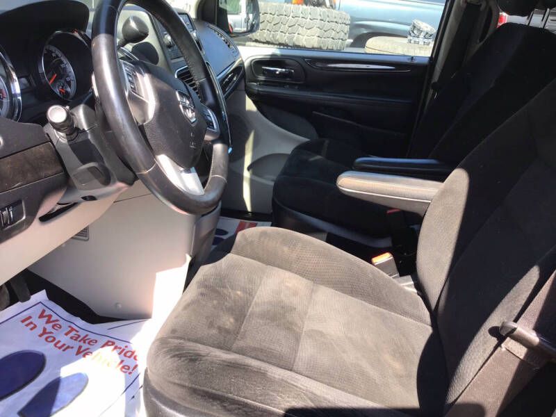 2016 Dodge Grand Caravan American Value Package