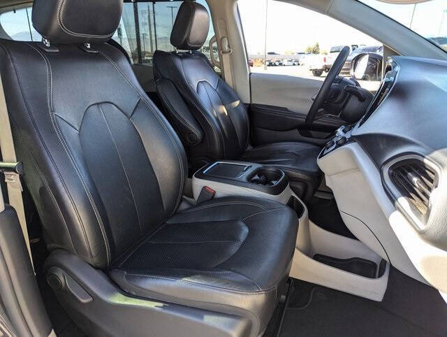 2022 Chrysler Pacifica for sale at Axio Auto Boise in Boise, ID