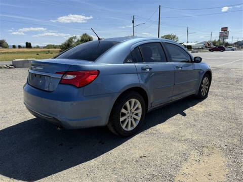 2011 Chrysler 200 Touring