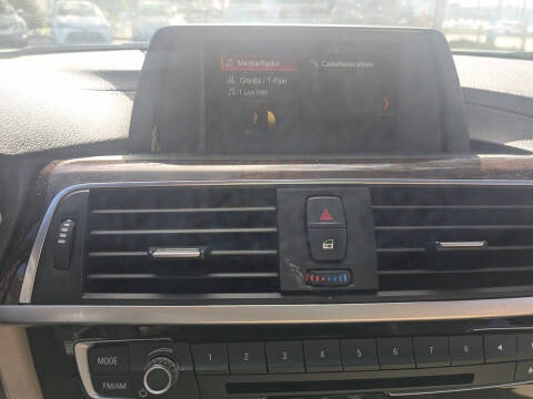 2018 BMW 3 Series 330i xDrive