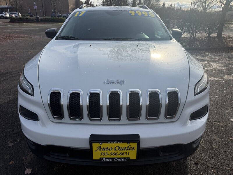 2017 Jeep Cherokee Sport