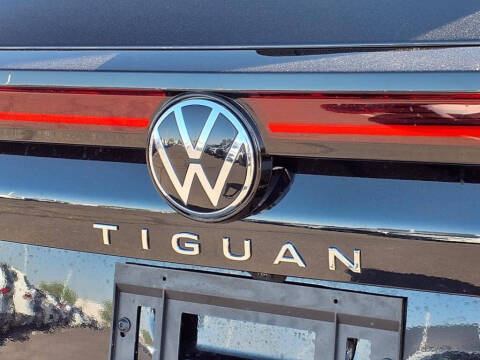 2025 Volkswagen Tiguan SE 4Motion