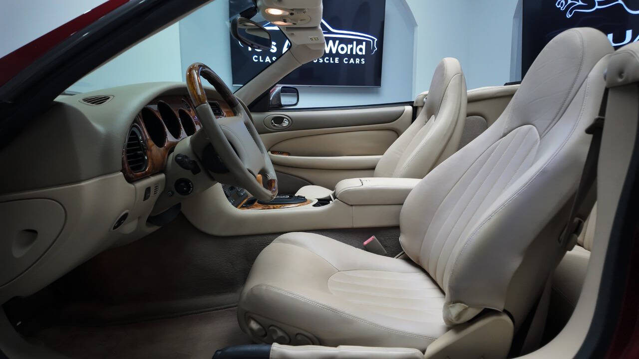 1998 Jaguar XK-Series 34