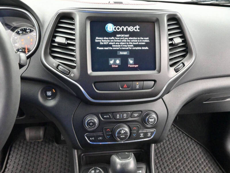 2022 Jeep Cherokee Trailhawk