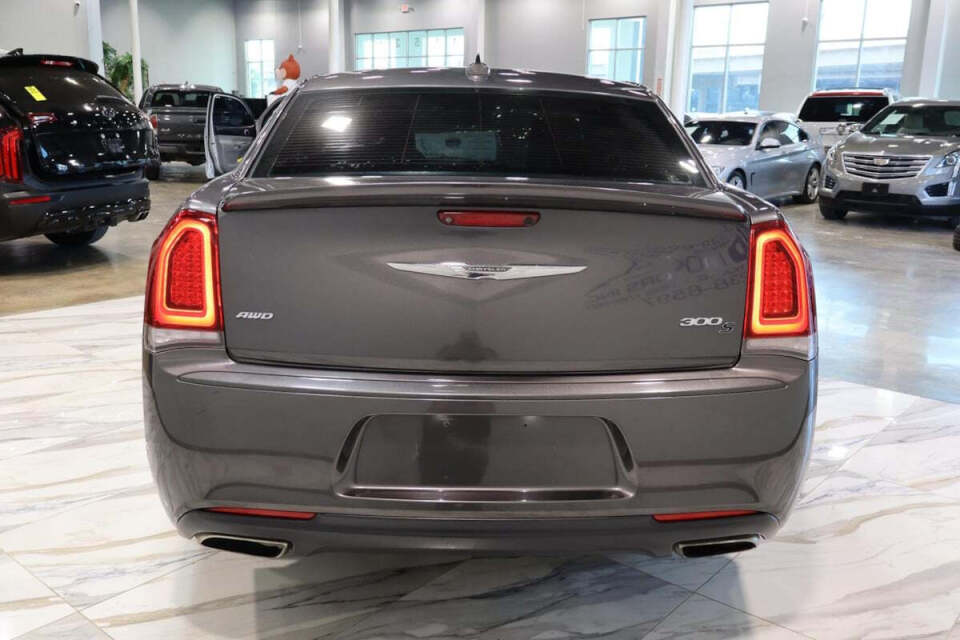 2016 Chrysler 300 for sale at IMD MOTORS, INC in Dallas, TX