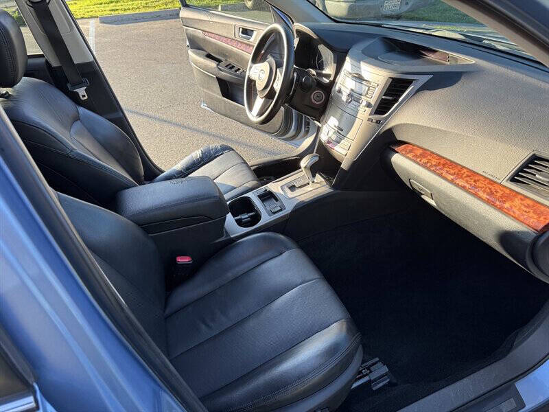 2011 Subaru Outback 2.5i Limited