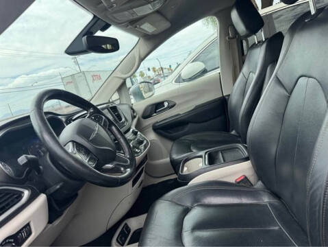 2020 Chrysler Pacifica Touring L