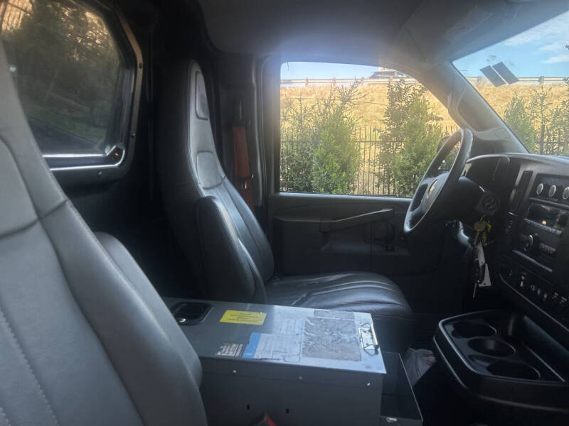2017 Chevrolet Express 2500