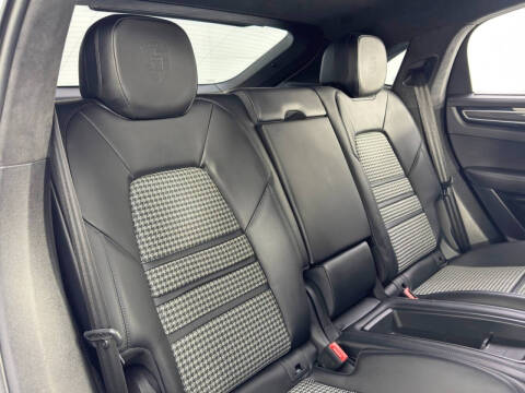 2021 Porsche Cayenne GTS Coupe