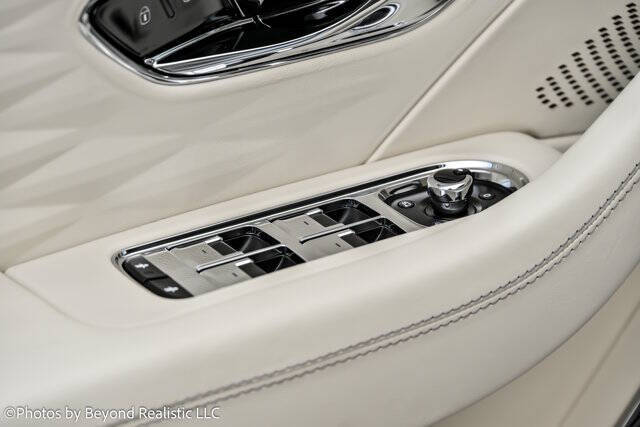 2021 Bentley Flying Spur V8