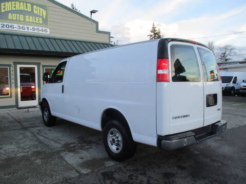 2022 GMC Savana 2500