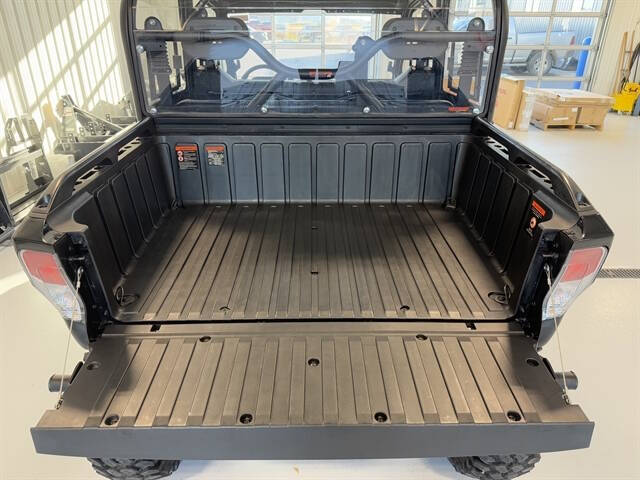 2025 Segway UT10 CREW