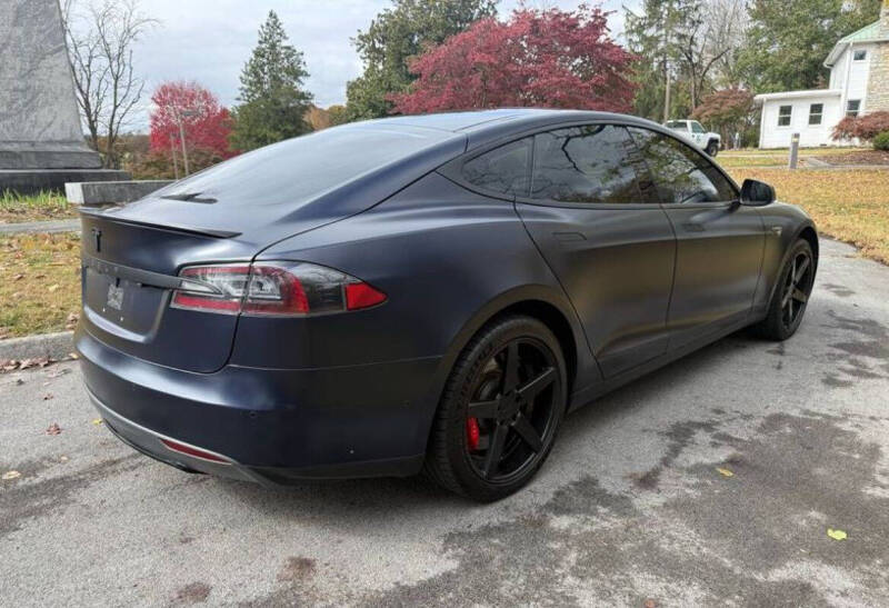 2015 Tesla Model S P85D