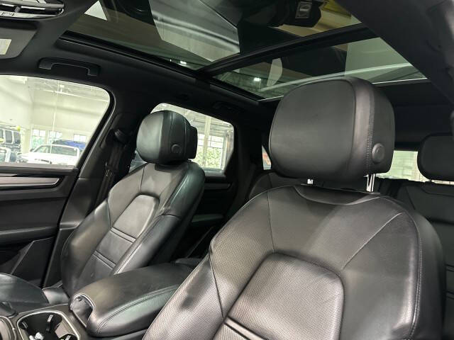 2019 Porsche Cayenne S