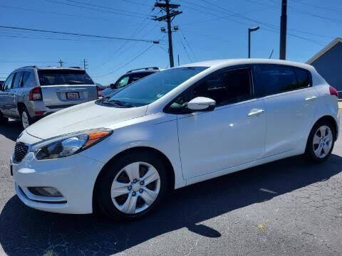 2016 Kia Forte5 LX