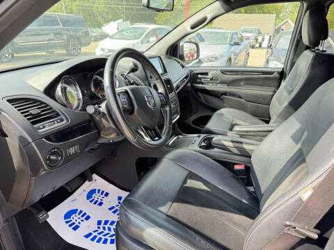 2015 Dodge Grand Caravan SXT Plus