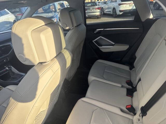 2025 Audi Q3 quattro S line Premium 45 TFSI