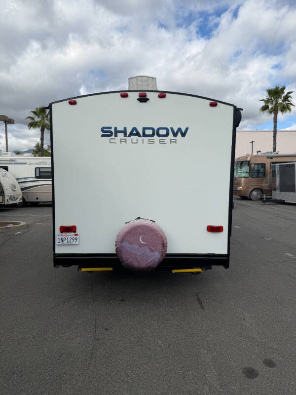 2019 Cruiser RV Shadow Cruiser