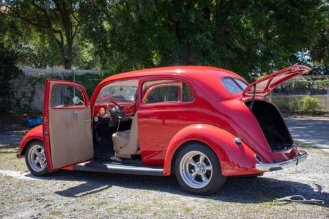 1937 Ford Tudor