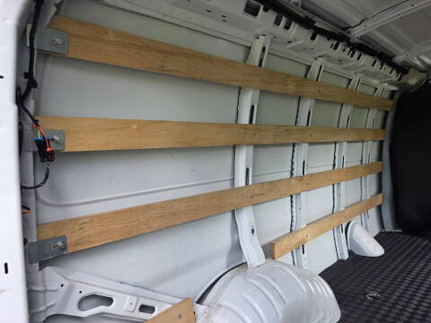 2023 GMC Savana 2500