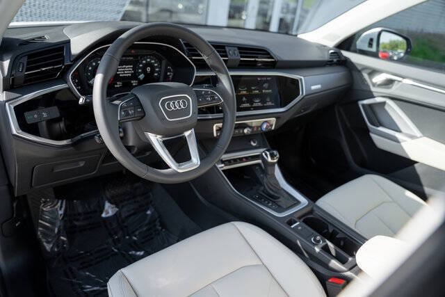 2025 Audi Q3 quattro S line Premium 45 TFSI