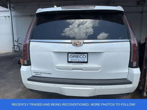 2019 Cadillac Escalade Luxury