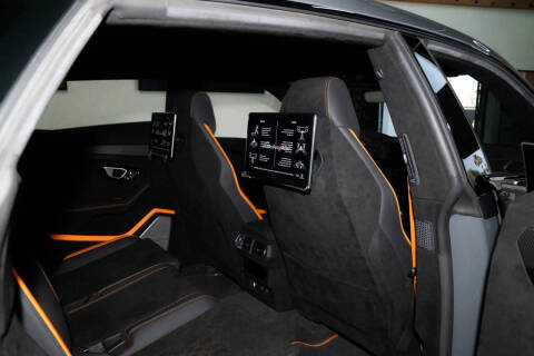2024 Lamborghini Urus Performante