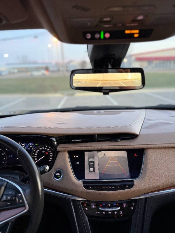 2017 Cadillac XT5 Platinum