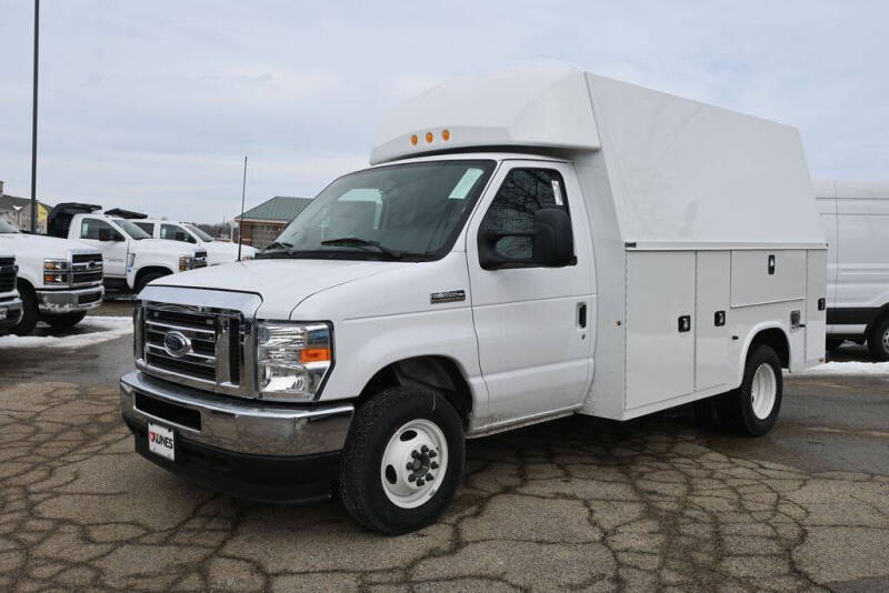 2025 Ford E-Series