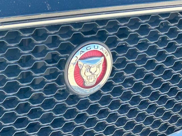 2019 Jaguar F-PACE S