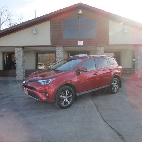 Used 2017 Toyota RAV4 XLE with VIN JTMRFREV5HJ156720 for sale in Sheridan, WY