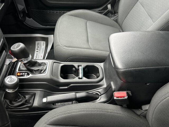 2021 Jeep Gladiator Willys