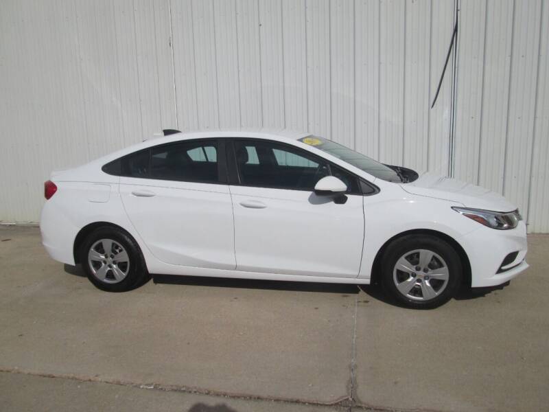 2017 Chevrolet Cruze for sale at Parkway Motors in Osage Beach MO