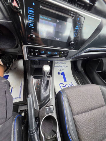 2017 Toyota RAV4 Platinum
