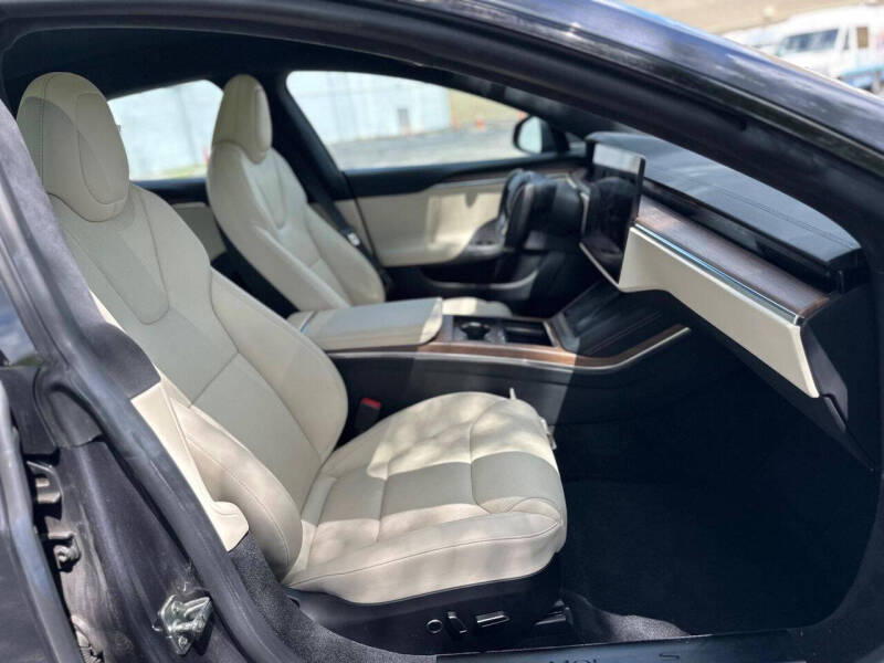 2022 Tesla Model S